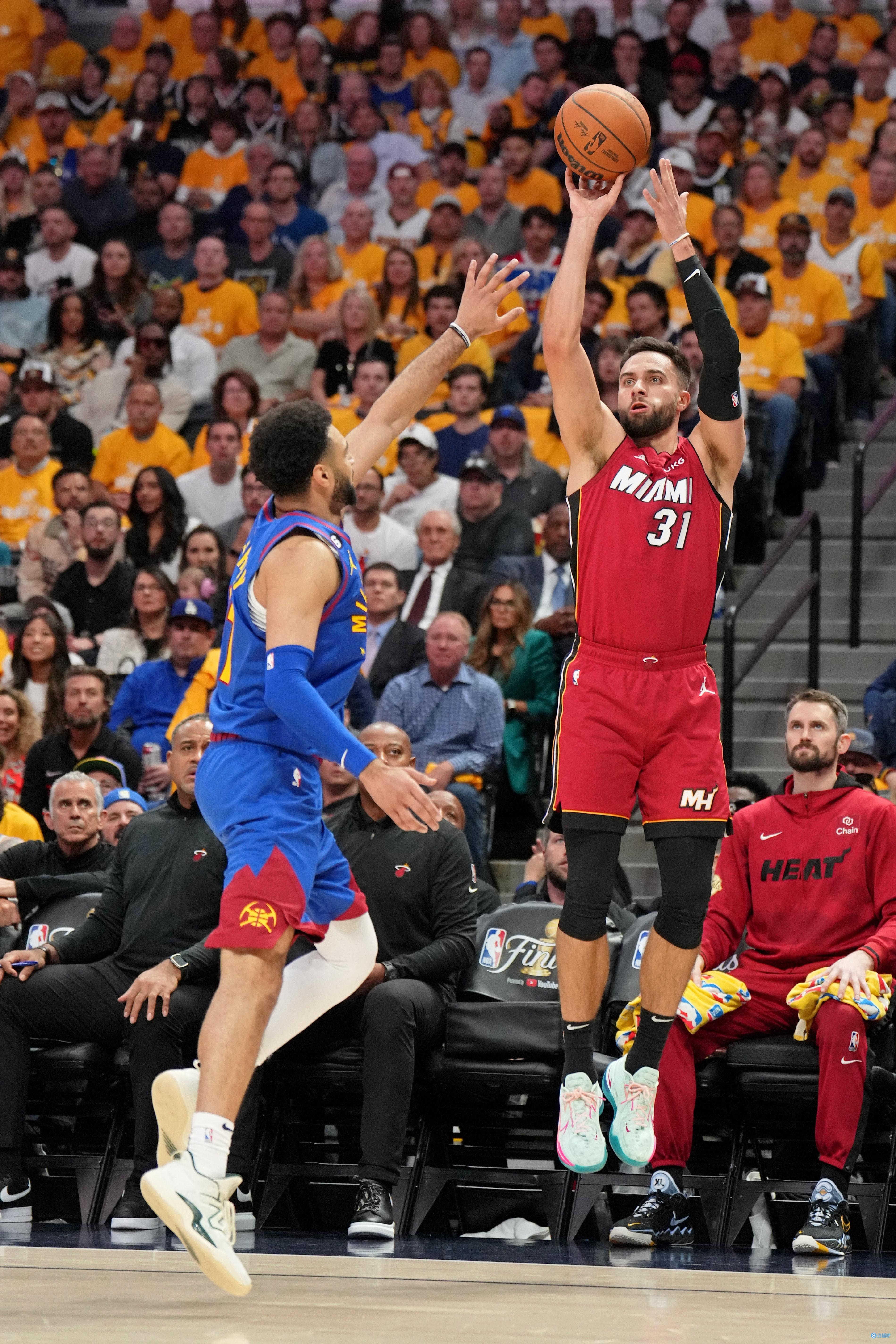 披露与惩戒 披露与惩戒